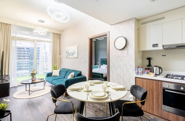 Luxury 2BR Apartment With Burj Khalifa View