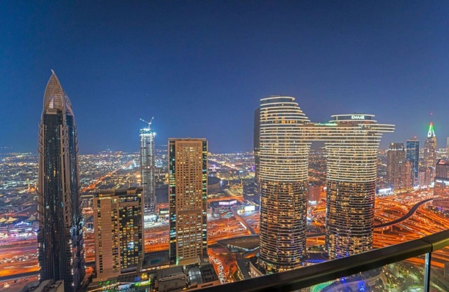 Luxury 2BR | Skyline Sea View Direct Mall Metro Dining Shops City Walk