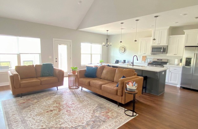 Luxury 3-bedroom 2-bath house in Lufkin
