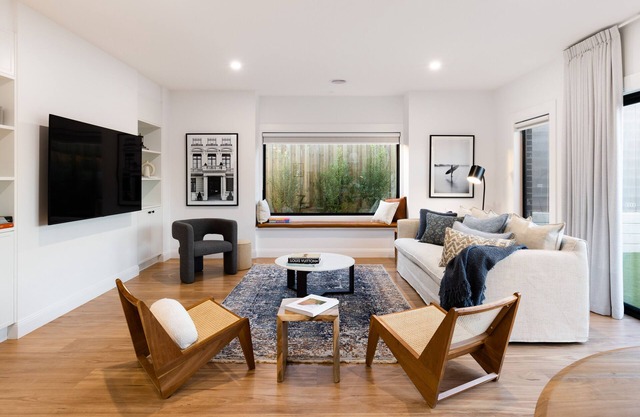 Luxury 4-Bedroom Beach House | Ocean View | Smart Tech | Fully-Equipped Study