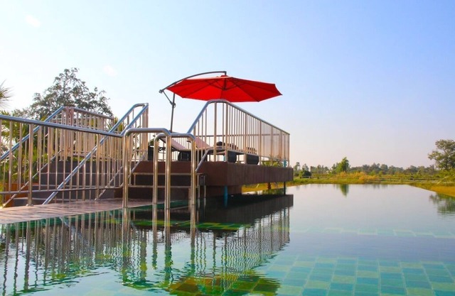 Luxury 4 Bedroom, Fully Catered Pool Villa Nestled In The Rice Fields Of Isan