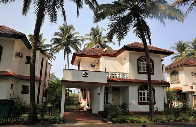 Luxury 4BHK Beach House, En-suite, Gated, Pool
