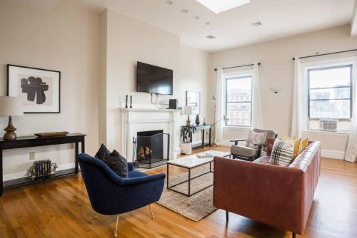 Luxury 4BR 3BA in Fenway w Epic Roof Deck
