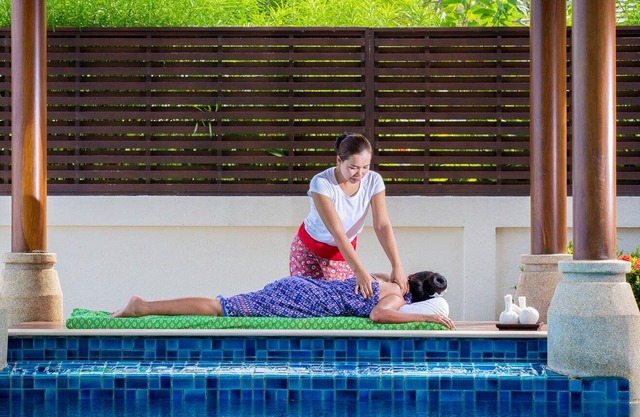 Luxury 4BR Beachfront Villa | Bophut Beach