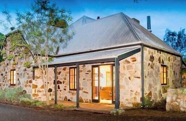 Luxury Accommodation in Hahndorf - Thiele House Retreat