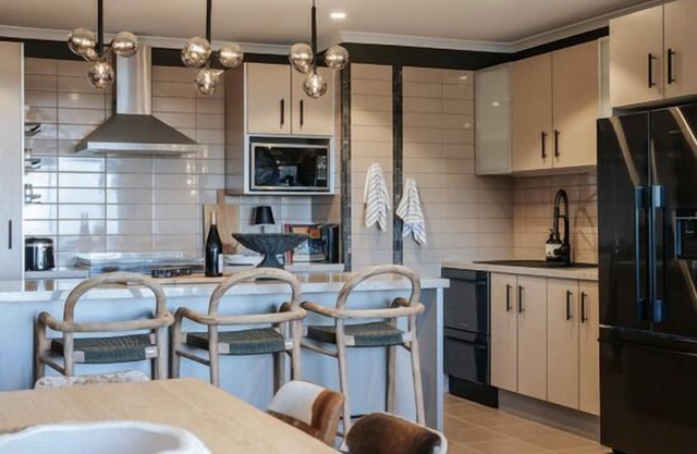 Luxury Alpine Apartment in the Centre Of It All