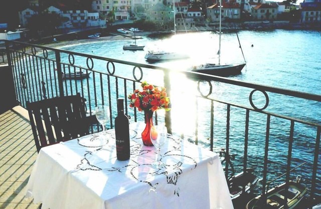 Luxury Apartment, Directly on the sea, Fishing village,Organic food,Sandy beach