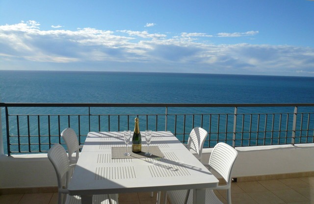 LUXURY APARTMENT - MAGNIFICENT 180° SEA VIEW - TORROX COSTA-NERJA- MALAGA