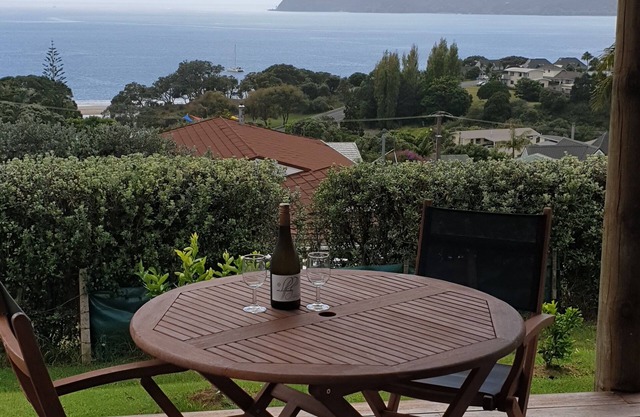 Luxury apartment with beautiful views of Coopers Beach