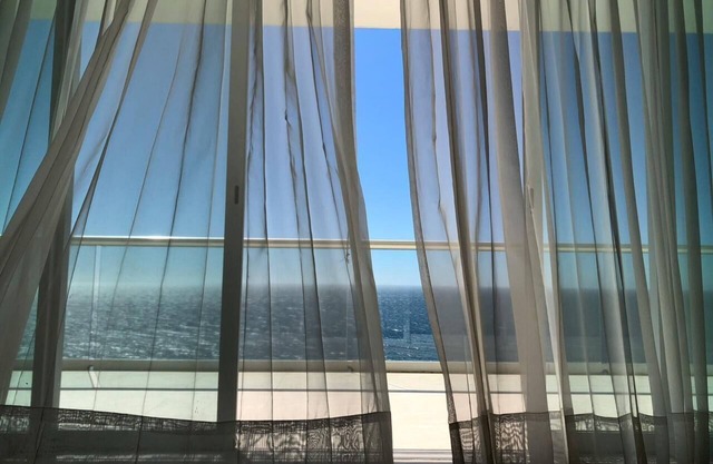 Luxury apartment ocean view 15th floor