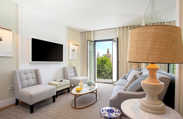 Luxury apartment Torre del Oro view XI