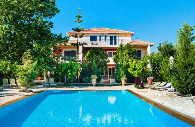 Luxury Apartments close to the beach and near the town Lefkas Blue Residence 4