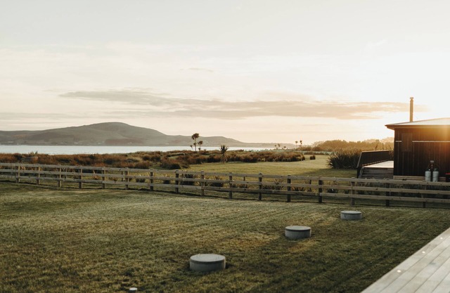 Luxury Beach House in Colac Bay/Riverton