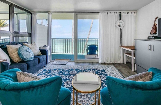 Luxury Beachfront Condo w/AC