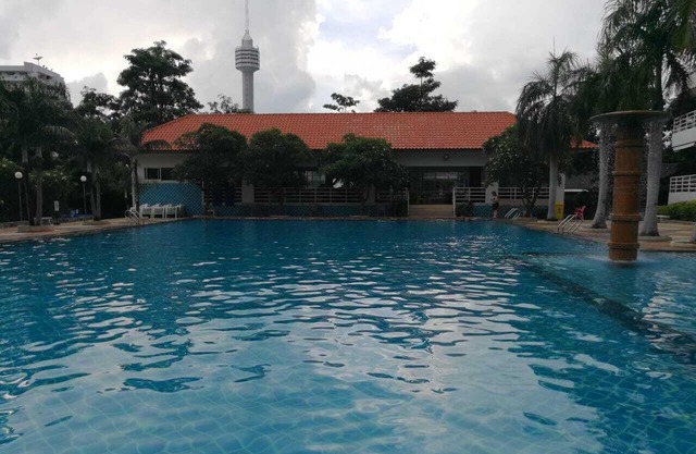 Luxury building jomtien beach