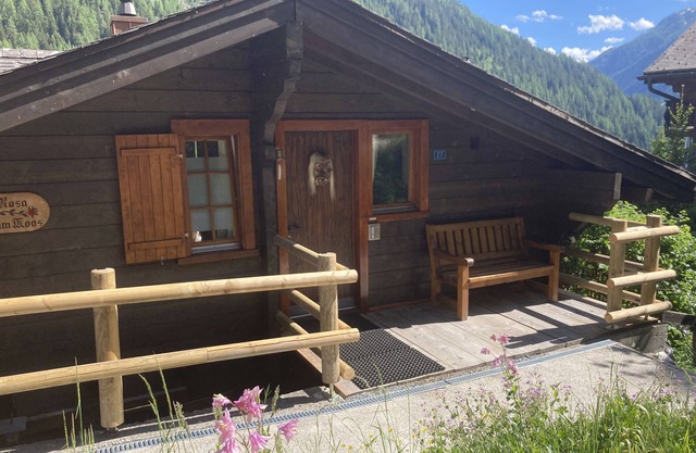 Luxury chalet with panoramic views in the Lötschental, with private carport