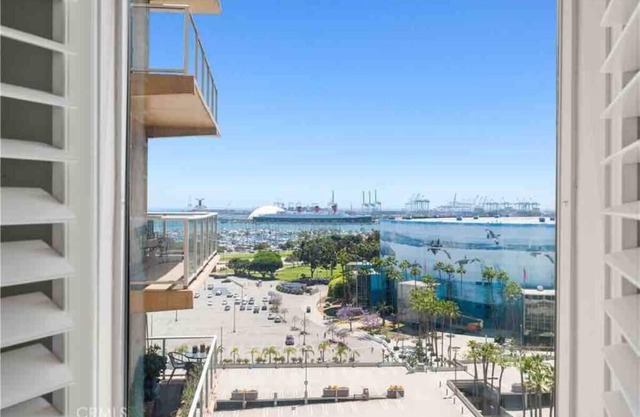 Luxury condominium in Downtown Long Beach/Ocean View
