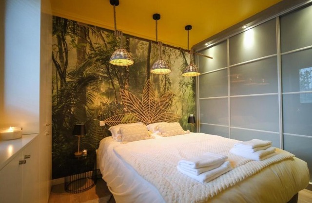 Luxury Copacabana proche Orly et Paris avec baignoire extérieur