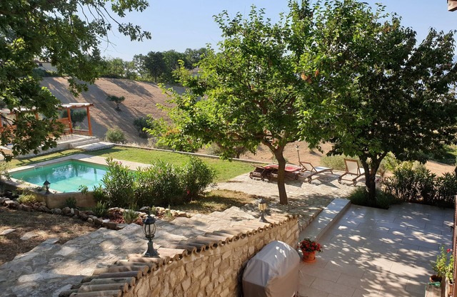 Luxury Farmhouse With Pool Close To The Sea