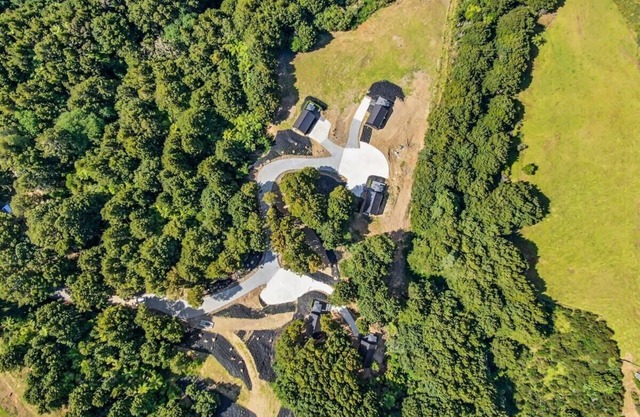 Luxury Group Getaway: Stunning Villas for 20+