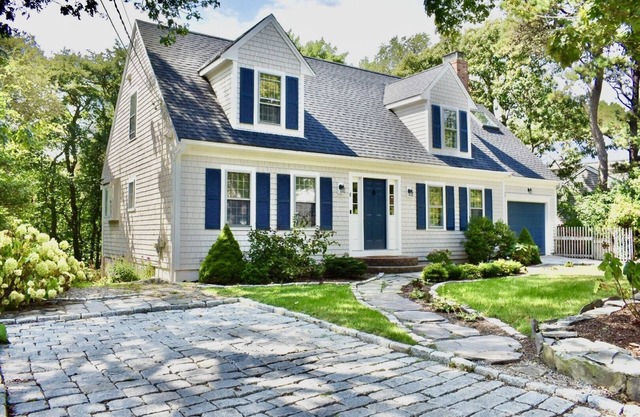 Luxury Harwich Port Escape w/Hot Tub, Near Beach