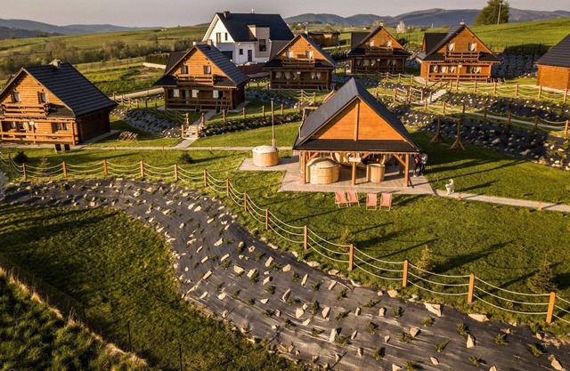 Luxury holiday homes with swimming pool and sauna