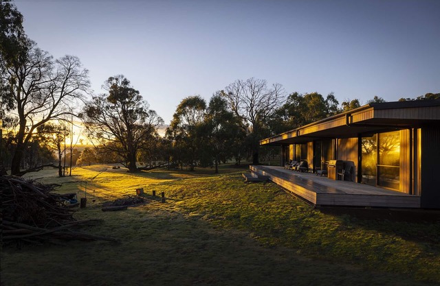 Luxury home set on 20 acres of secluded bushland.