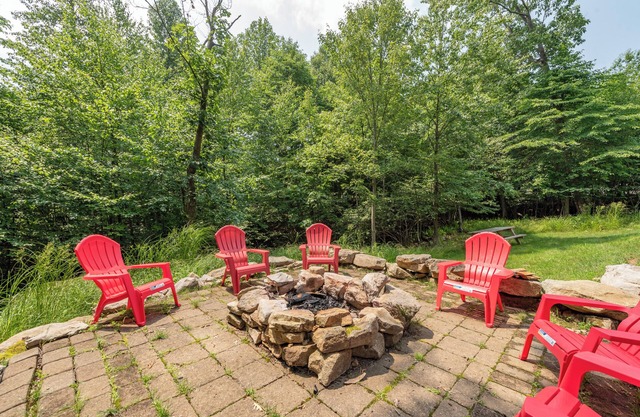 Luxury Mountain Escape w/Hot Tub & Community Perks