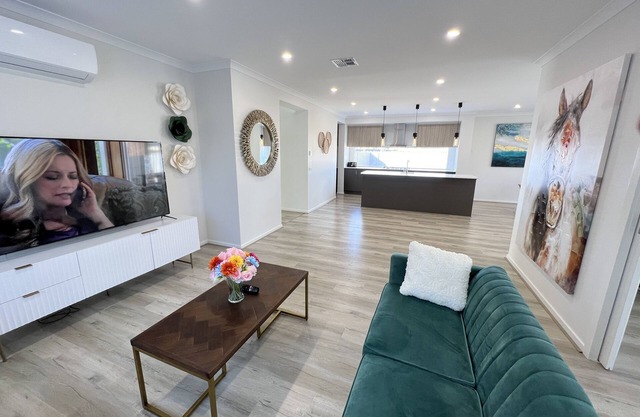 Luxury new 7 Bedroom house