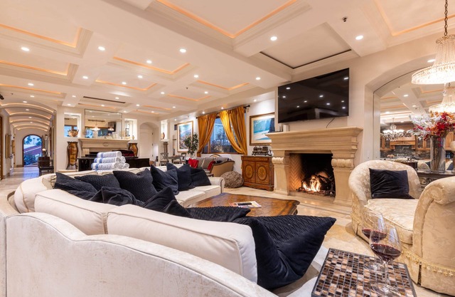 Luxury Ocean Bluff Villa