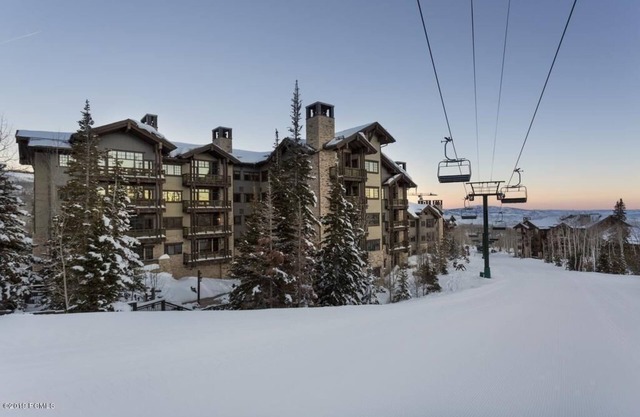 Luxury Ski-in/Ski-out Arrowleaf at Empire Pass Sleep 6