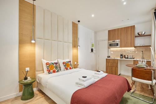 Luxury Suite in the Center of Paris