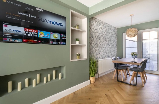 Luxury Townhouse 2BR | Belfast's Best Area