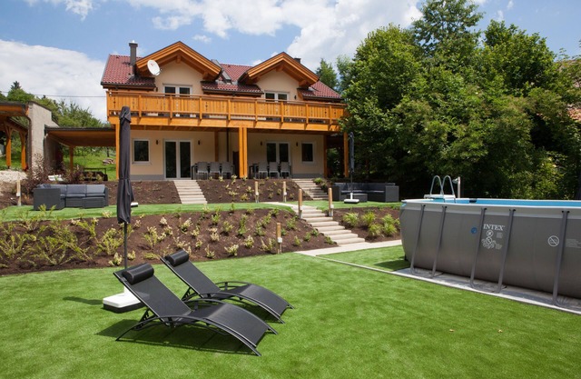 Luxury vacation homes with hot tubs, sauna and pool near Italy and Slovenia