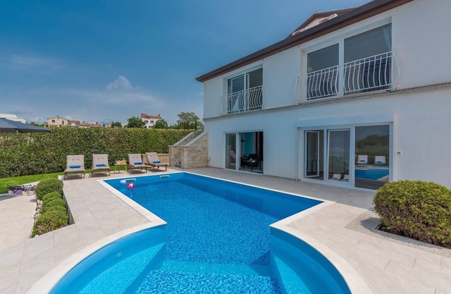 Luxury Villa Lavanda with Pool and Sauna