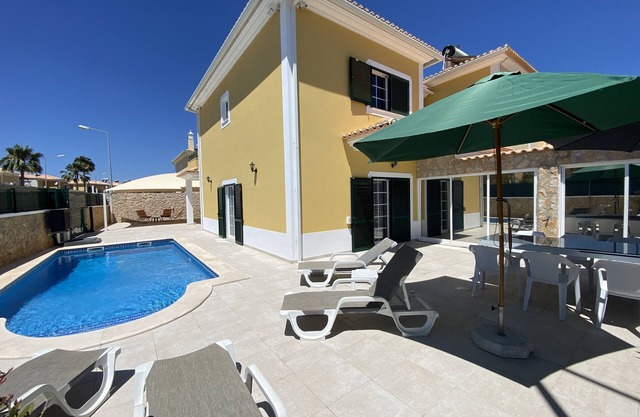 Luxury Villa Maxi 12p & Private Pool