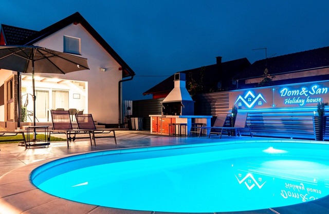 Luxury villa with a swimming pool Varaždin Breg, Zagorje (K-20537)