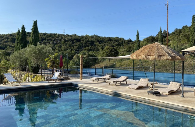 Luxury villa with heated pool and tennis court
