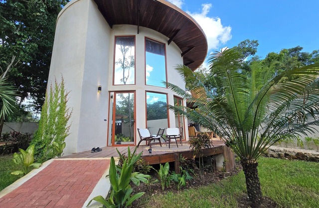 Luxury Villa with jacuzzi in Bacalar (5 min from the lagoon)