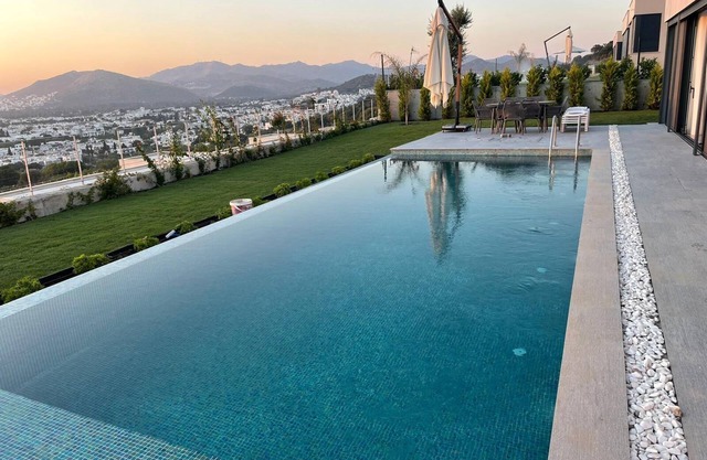 Luxury Villa with Stunning Sea View and Spectacular Sunsets