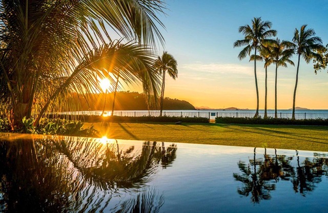 Luxury Villas Azure (Walk to Beach)