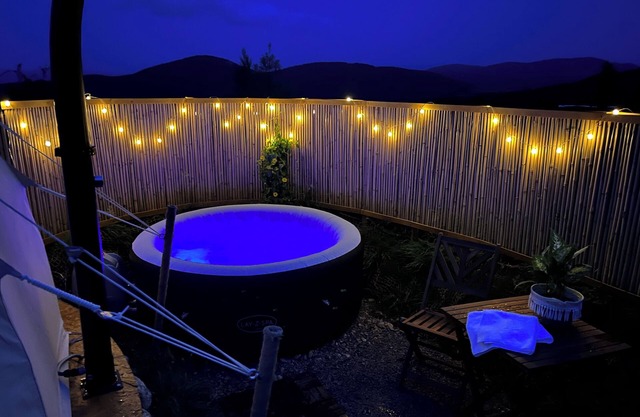 Luxus Glamping-zelt Direkt an der Hohe Wand - mit Sternenfenster & Whirlpool