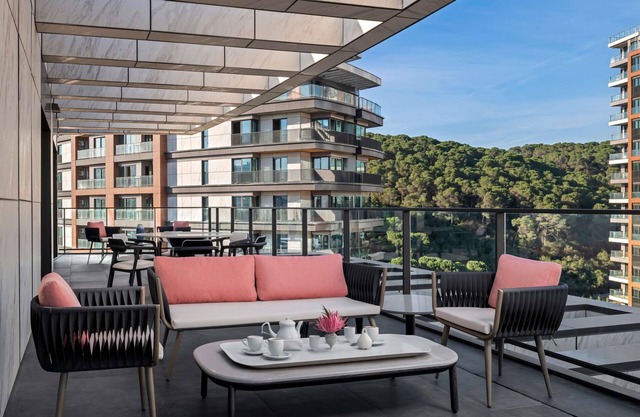 Mövenpick Living Istanbul Saklivadi