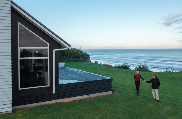 Mōkau Beach House