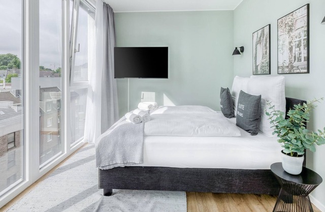 Mönchengladbach Fliethstr | Suite XL + Sofa Bed