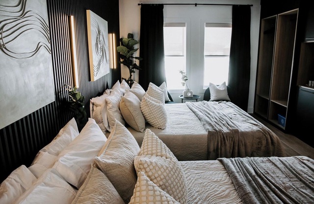 M2 - Double Queen room #4