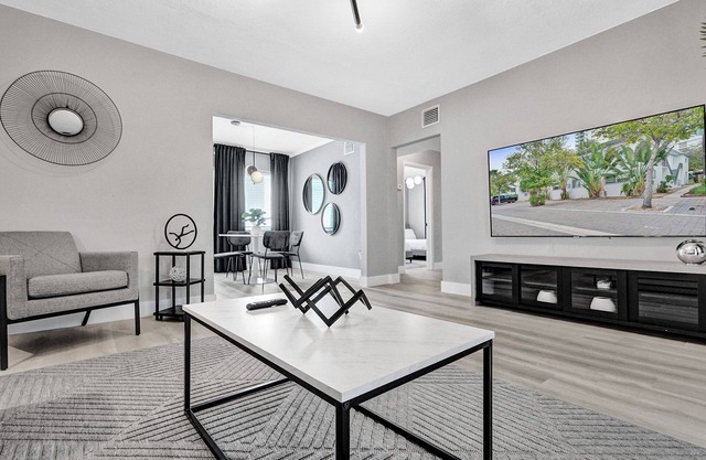 Madison Suite 2 BD/2BA Miami Beach Lincoln Casa