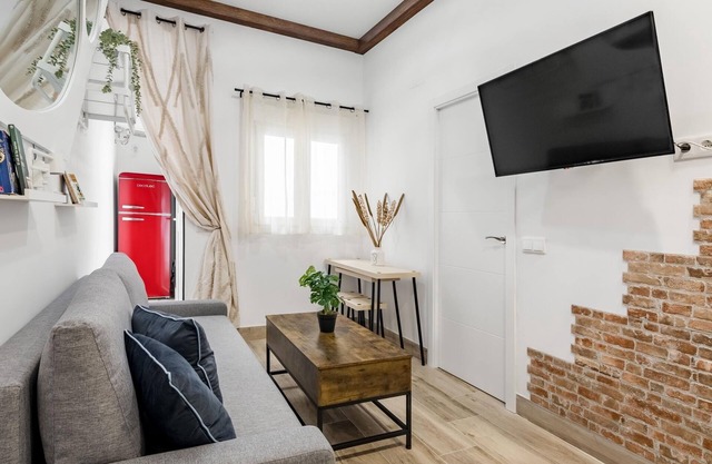 Madrid Villaverde I, Cozy apartment, AC
