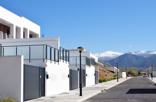 Magnificent house with private pool in Granada