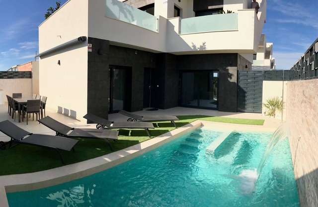 Magnificent modern villa with private heated jacuzzi pool with mountain views